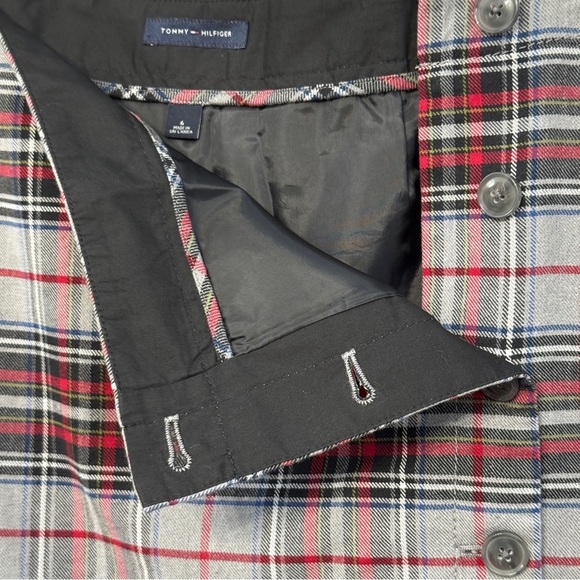 Tommy Hilfiger Plaid Mini Skirt Size 6 (Measures 26) - Picture 3 of 6